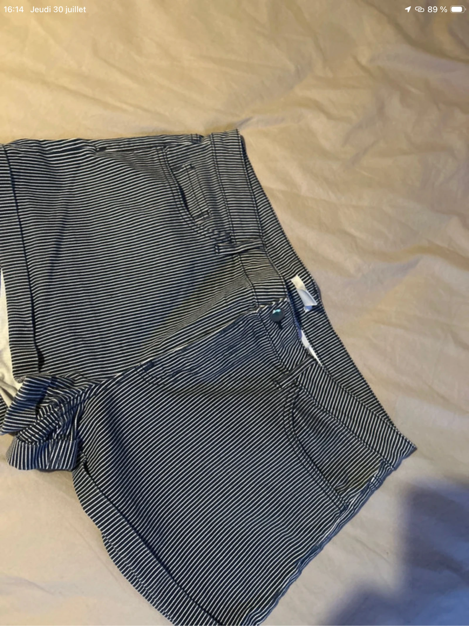 SHORT H&M RAYÉ MARINE ET BLANC H&M💕